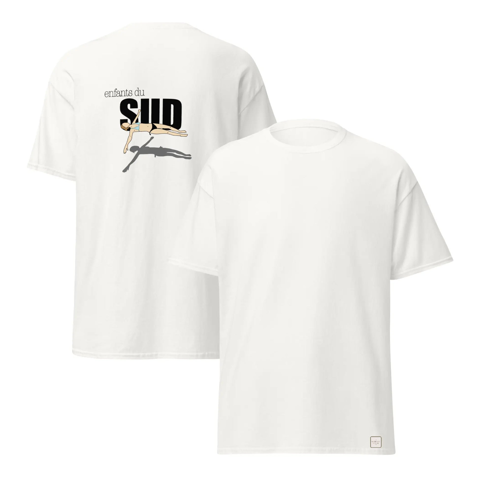 Tee shirt blanc avec dessin d’une femme flottant sur l’eau et écrit enfant du SUD en gras 